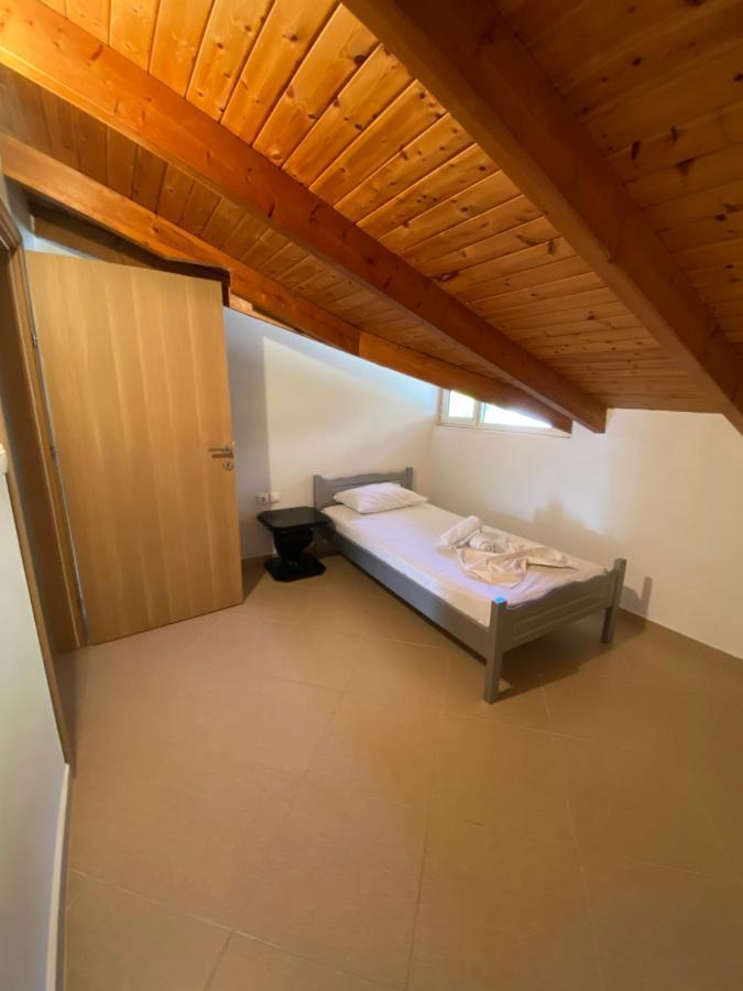 L.T. Apartment 5Th Street Saranda Extérieur photo