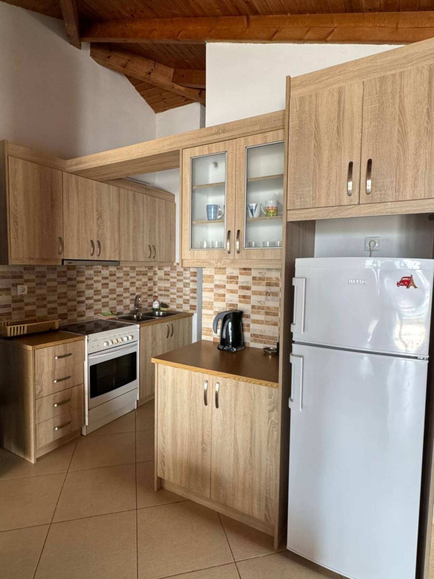 L.T. Apartment 5Th Street Saranda Extérieur photo